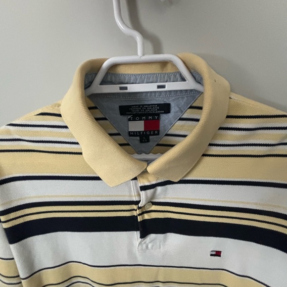 Tommy Hilfigher Polo In great condition - Picture 2 of 2